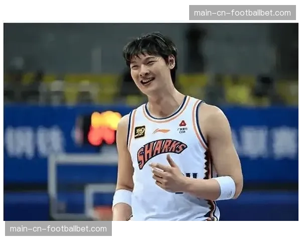 上海大胜宁波,王哲林轻松砍下两双数据 上海大胜宁波,王哲林轻松砍下两双数据